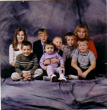 yvonnefamilypicgrossfamilyyvonnesmomssistersfamily2.jpg